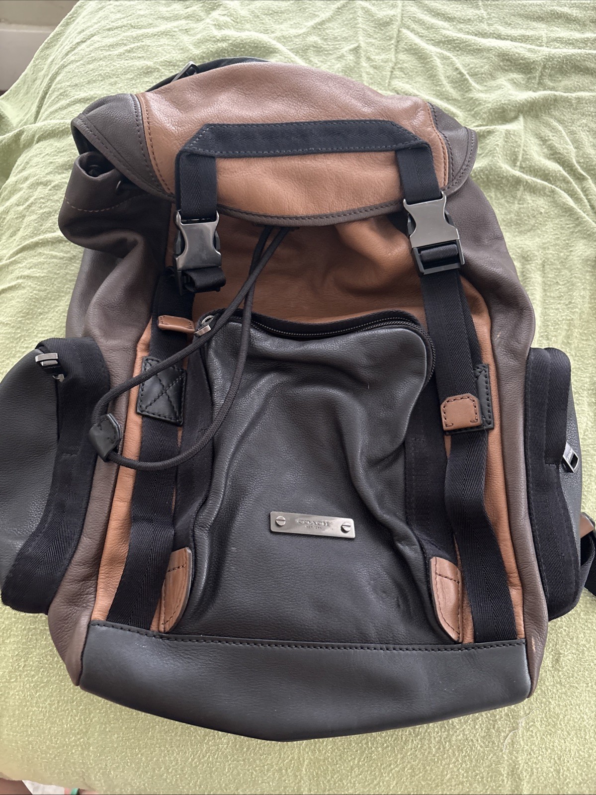 Coach Men’s Thompson Backpack Brown And Black Leather Panels Drawstring