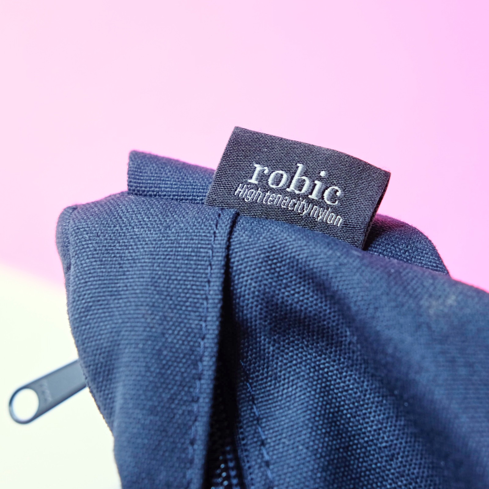 Uniqlo Robic Fanny Waist Pack Belt Bag Single Strap Backpack Black 423483