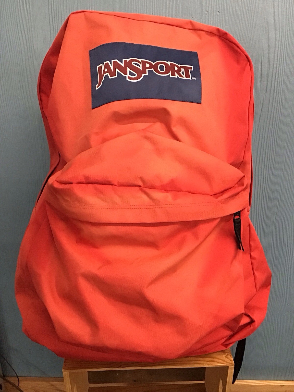 JanSport Red & Black Giant Sized Backpack – Padded Shoulder Straps – Solid – GUC