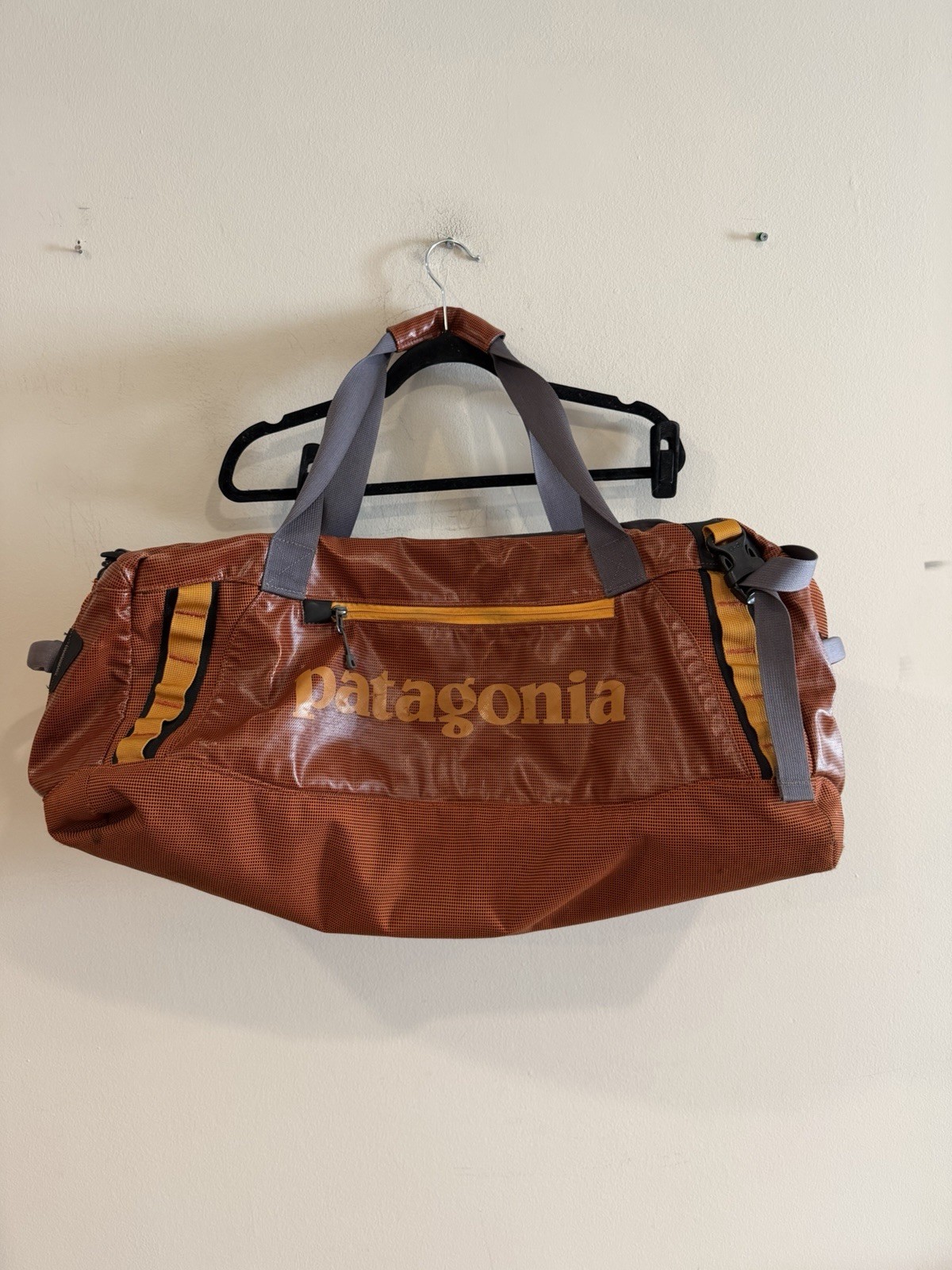 Patagonia Black Hole Duffel 60L Backpack Copper Ore Orange Rare 49340