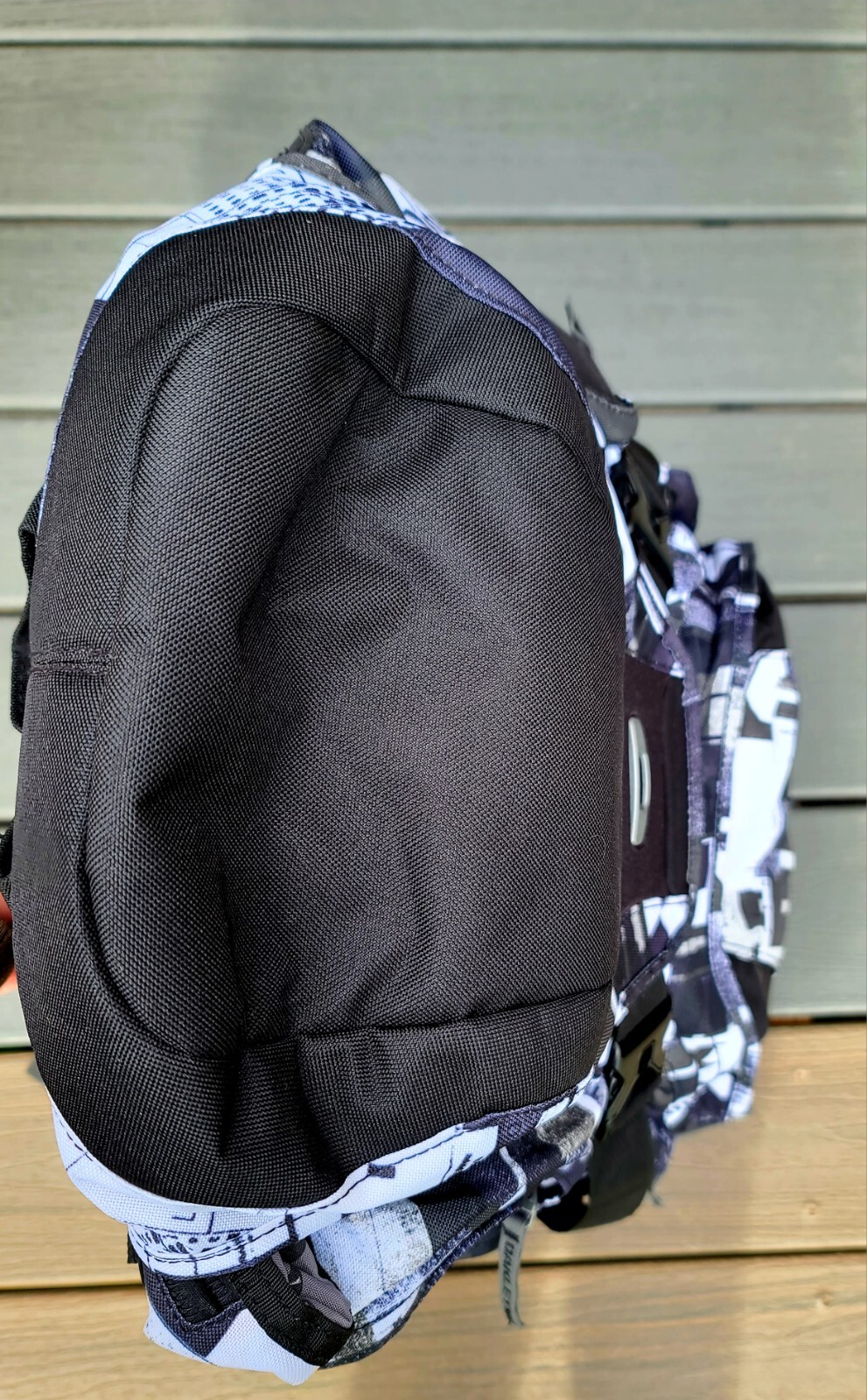 OAKLEY Limit Back Surf Pack 4.0 White Stuff Sack Mat Wet Dry Vent Bag Wax NWT