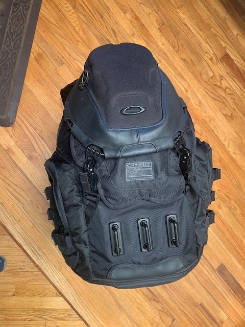 Oakley Kitchen Sink Backpack 34L Capacity