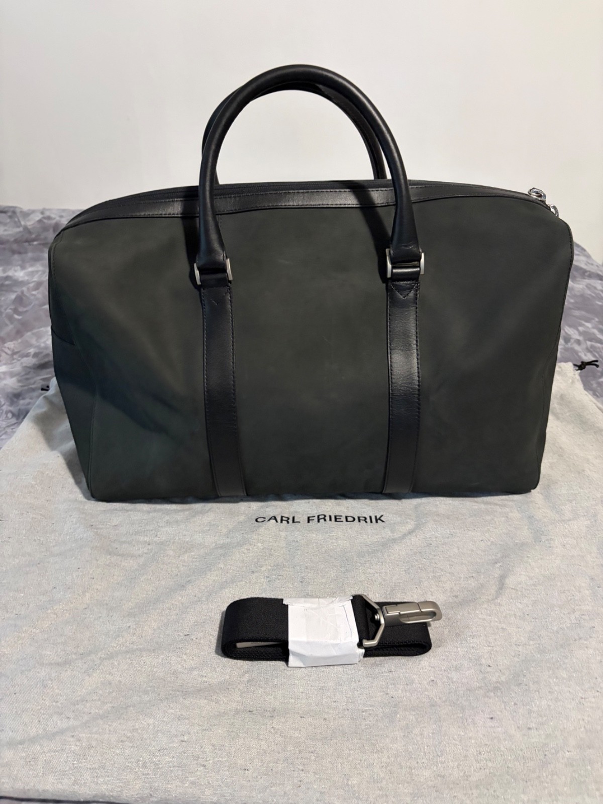 Carl Friedrik Compact Weekender – Black Nubuck Leather