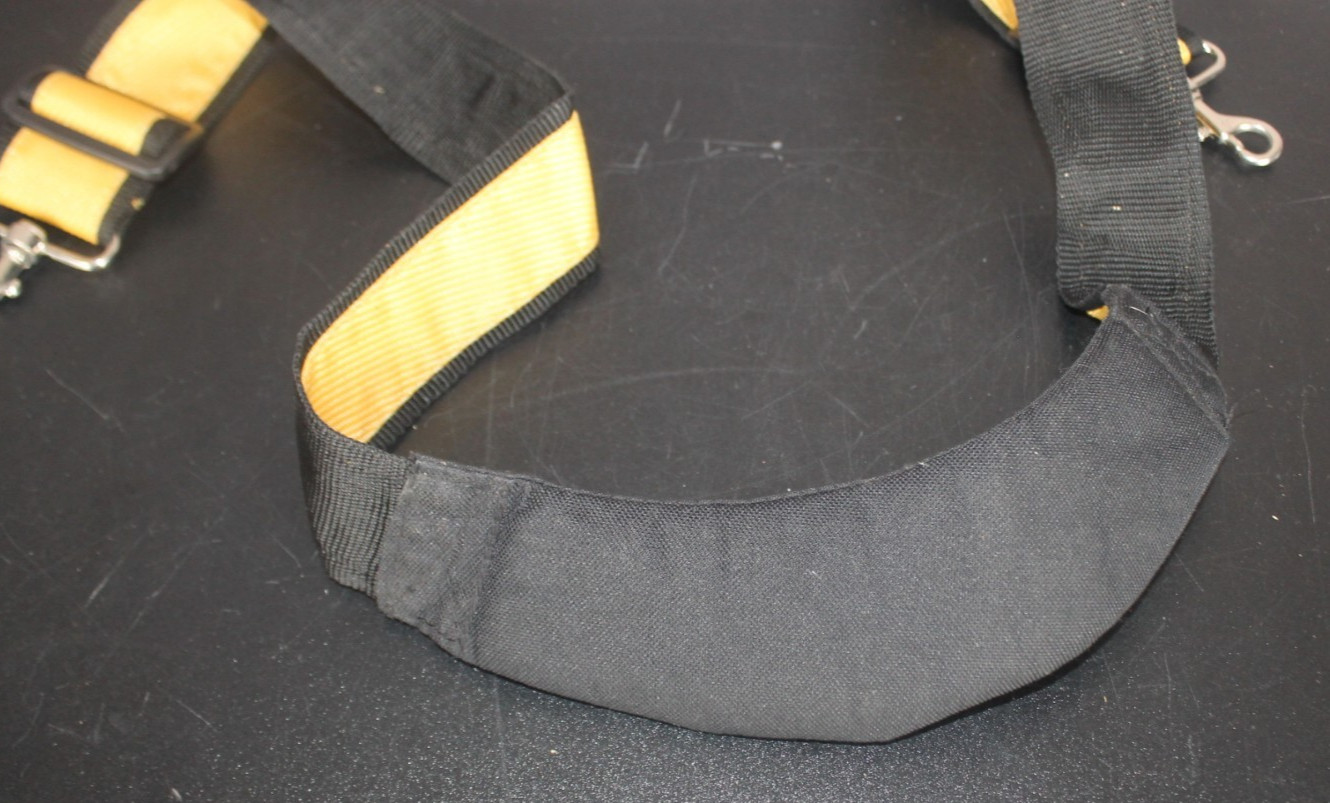 Adjustable Black Yellow Replacement Shoulder Strap Pad Universal Clip On for bag