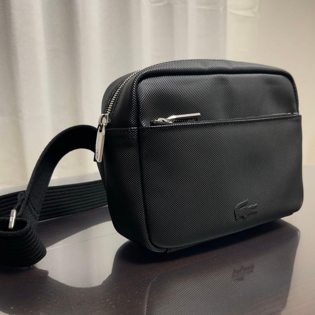 Authentic LACOSTE Men’s Classic Piqué Shoulder Bag Black 21cm x 16cm x 7cm Damag