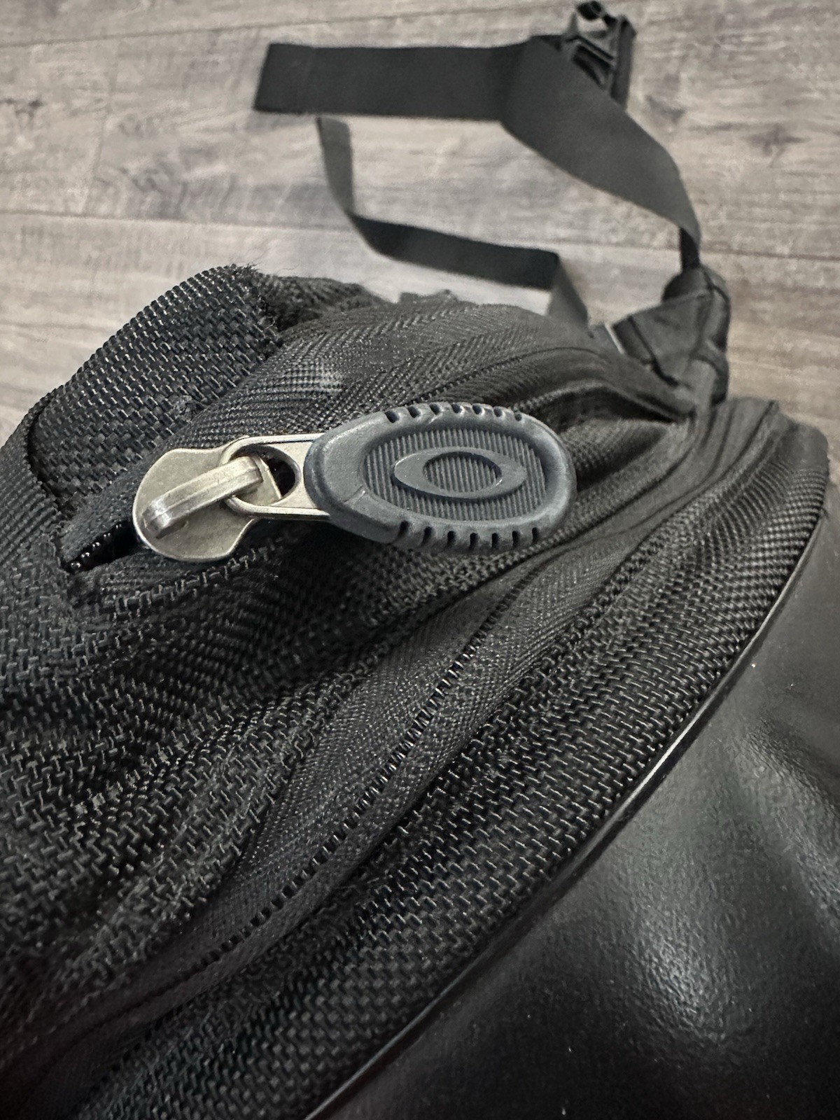 OAKLEY HARD SHELL BACKPACK HARDSHELL RARE
