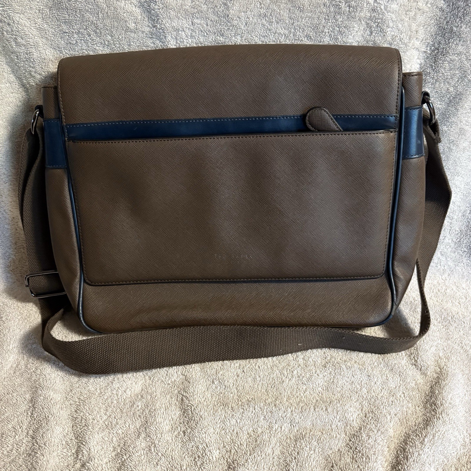 Ted Baker Brown Leather Messenger Bag/ Shoulder Strap 16×12 Excellent Condition