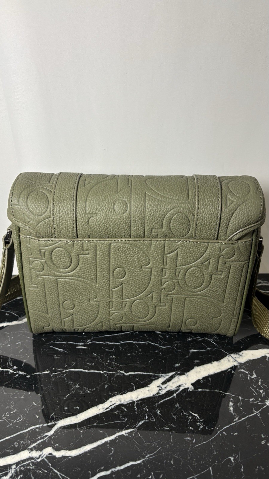 Authentic DIOR Green Gravity Grained Calf Leather Hit The Road Messenger Bag