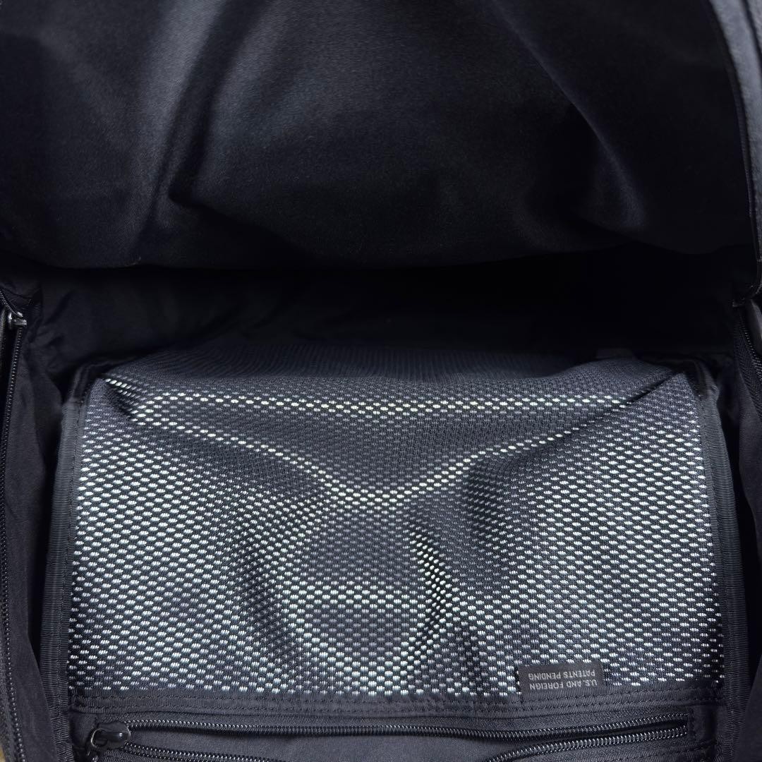 TUMI T2 Backpack Discontinued Black Leather & Nylon Large Rucksack Used