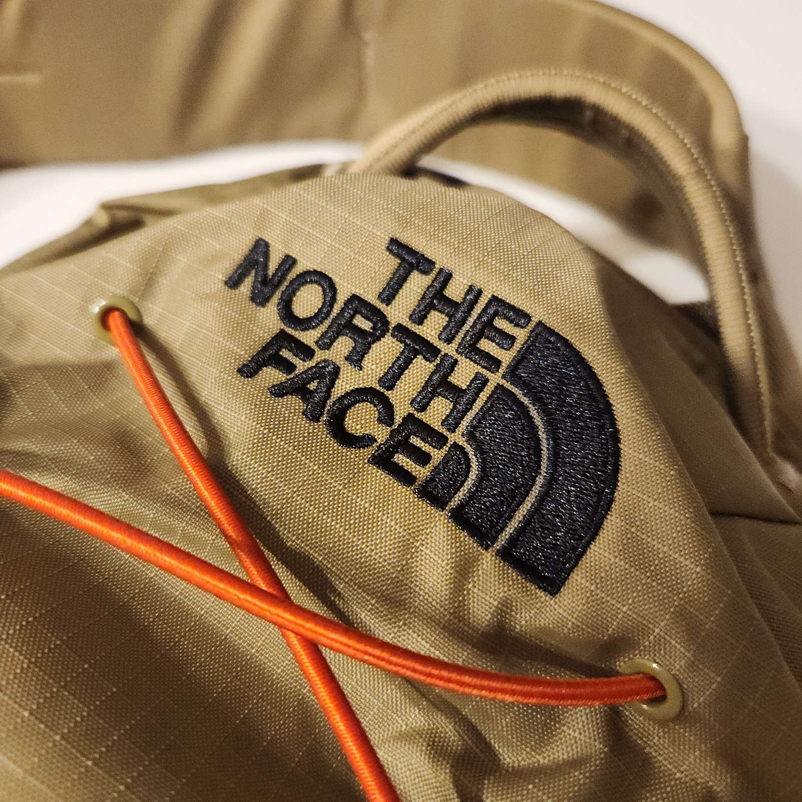 The North Face Borealis Sling Bag Cedar Lava Red Color Shoulder Crossbody Bag
