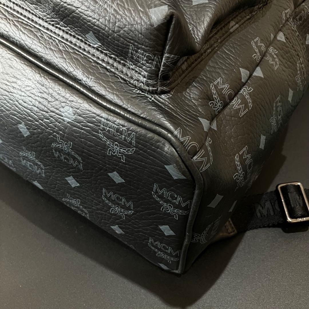 MCM Backpack All-over Print Visetos Studded Leather Black 41cm x 33cm x 15.5cm