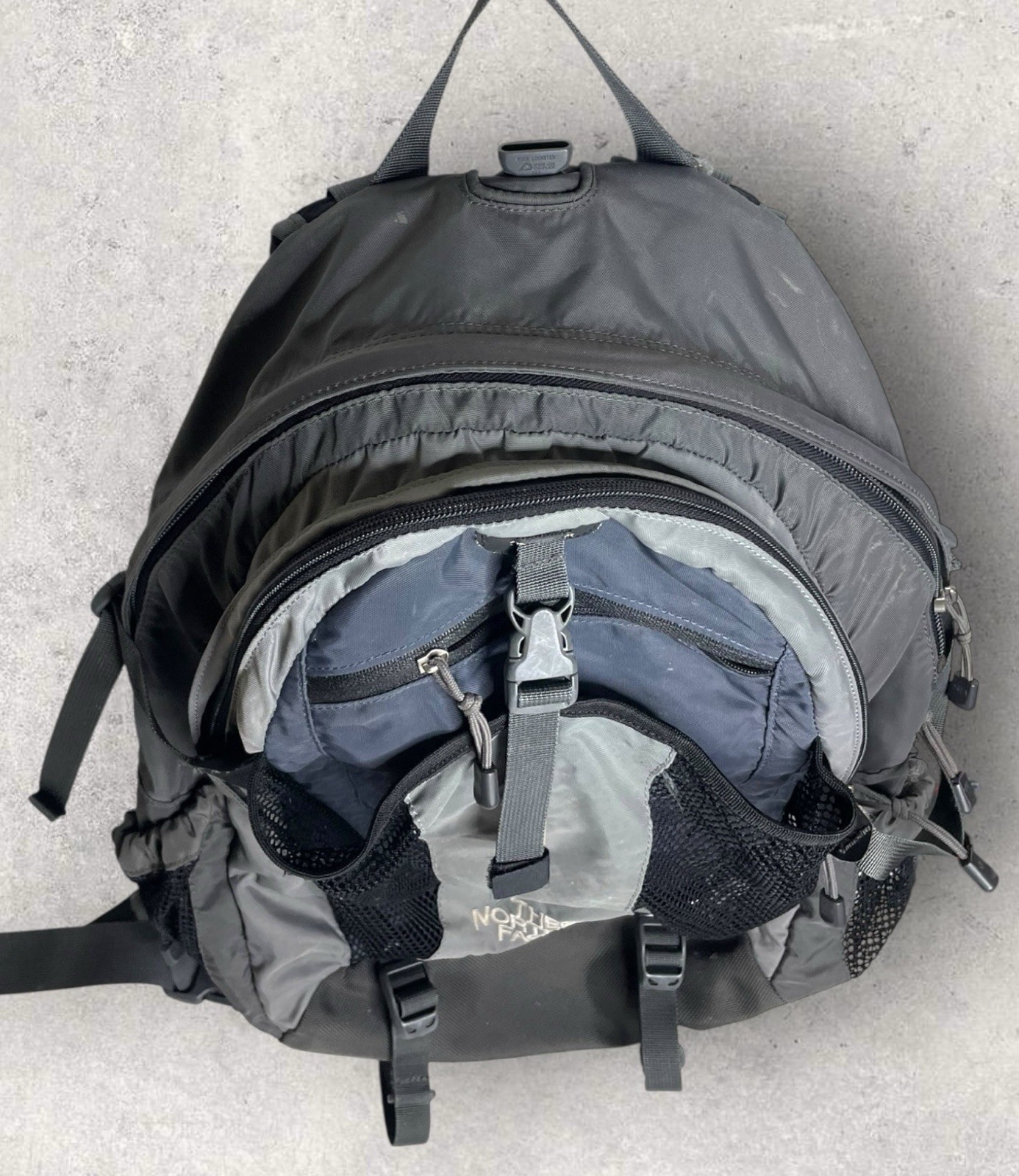 The North Face Recon Multifunctional Backpack Hiking Travel