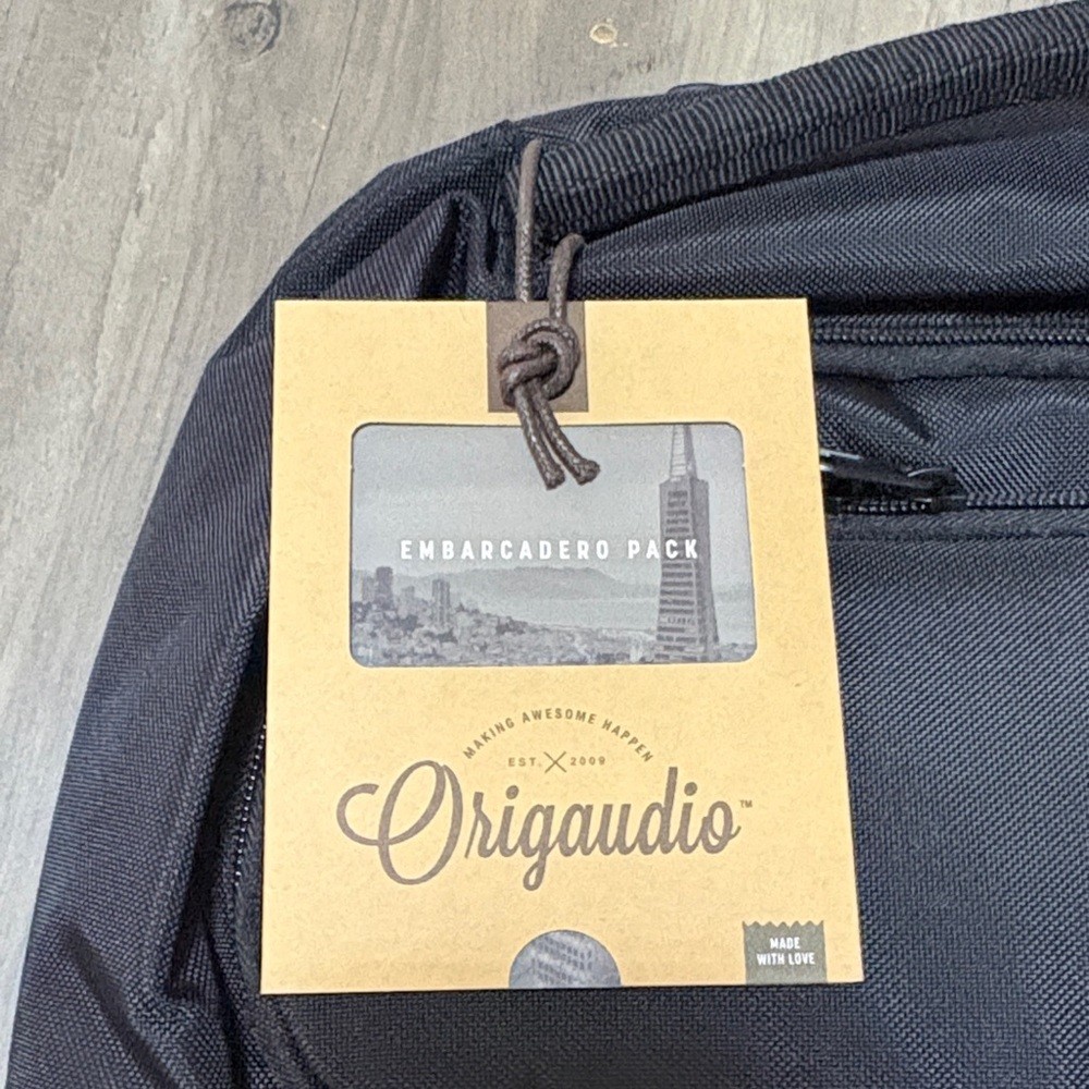 Durable Black Men’s Backpack with Multiple Pockets – Unbranded