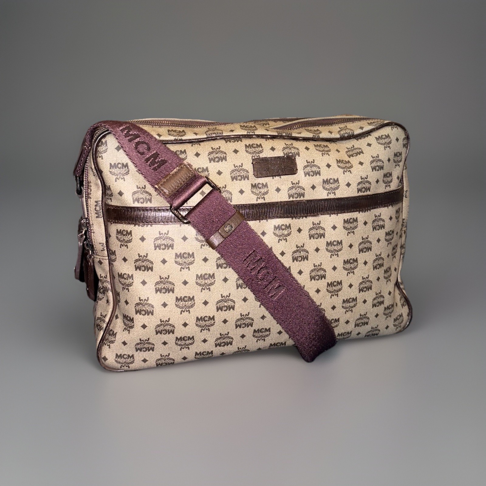 VTG MCM Visetos Monogram Large PVC Canvas Leather Messenger Crossbody Laptop Bag