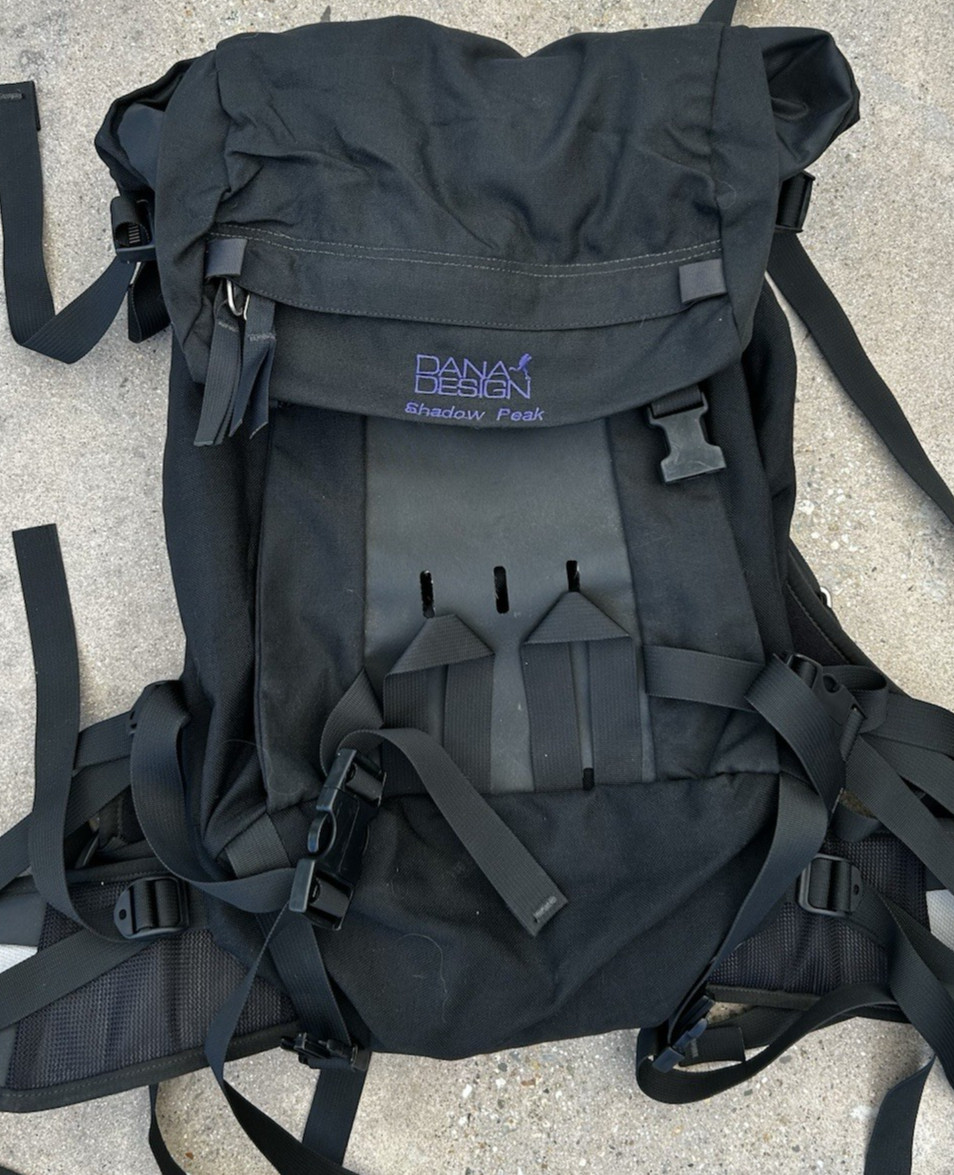 Dana Design Shadow Peak Black Purple Trim Backpack Day Bag Hiking M/L 18″ x 12″