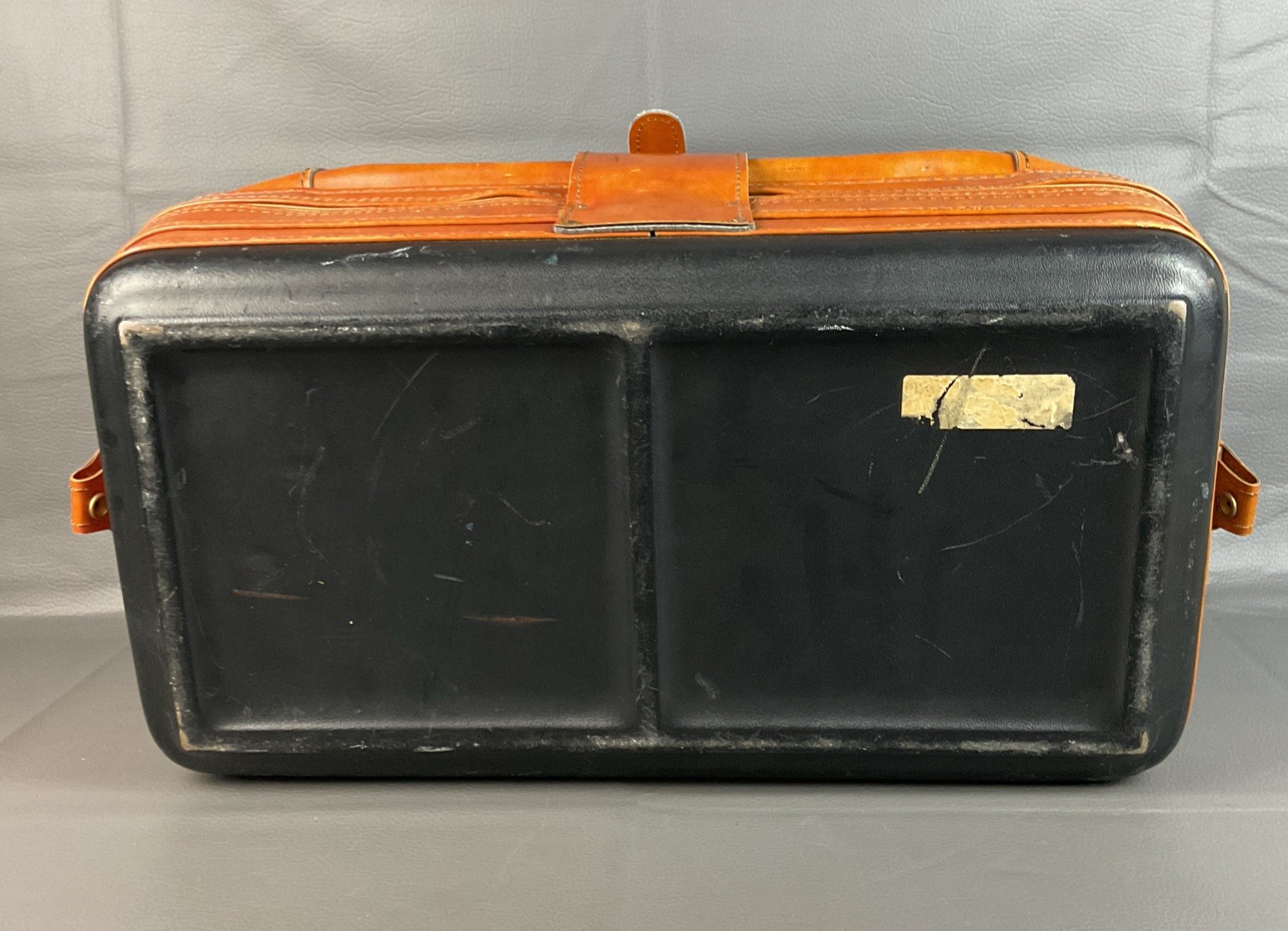 RARE Brown Leather Locking Burton Duffle Divided Bag Hard Bottom
