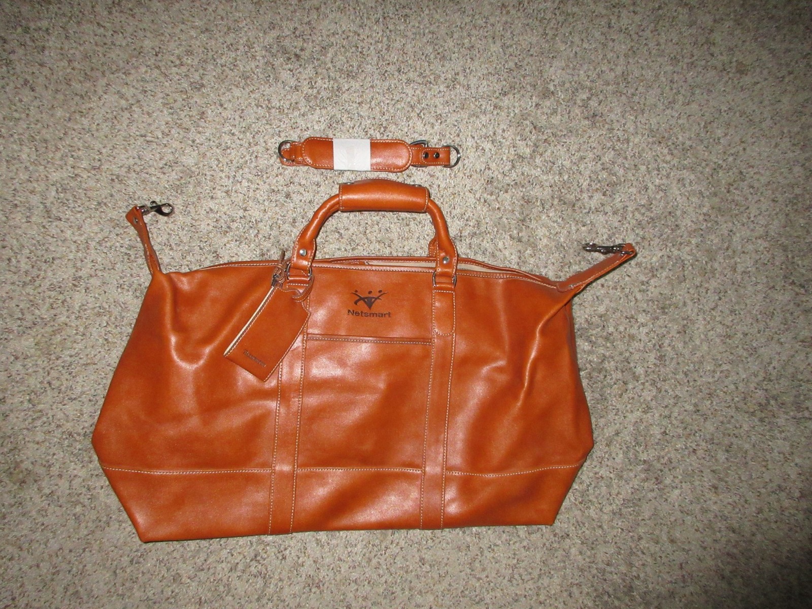 Barrington Brown Leather Duffel Top Handle Shoulder Strap Travel Weekender Bag