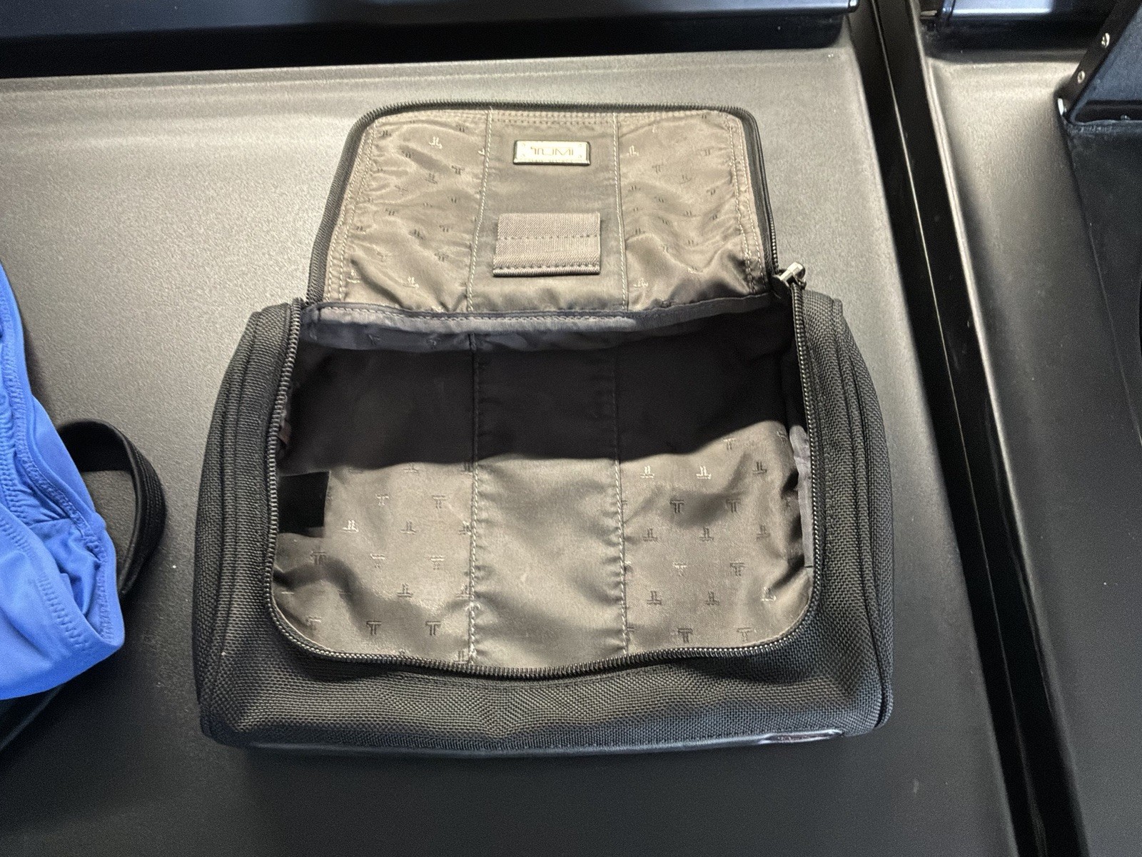 Tumi Alpha Dopp Kit 22190D4