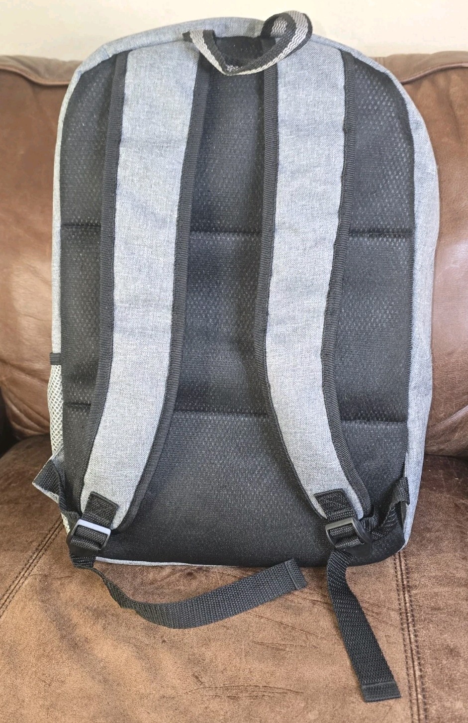 FedEx Express Backpack 25 Years Purple Celebration Grey Pockets LEEDS Bookbag