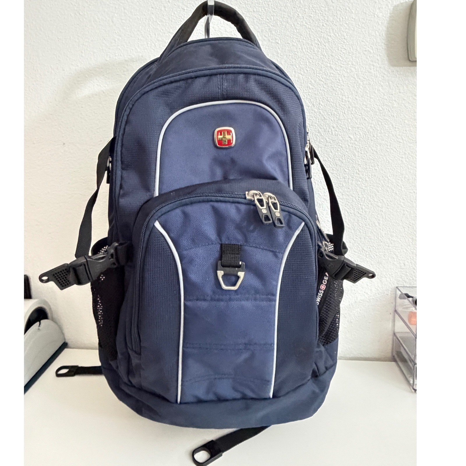 SwissGear Airflow Backpack Navy Blue Black Laptop Travel Commuter Bag