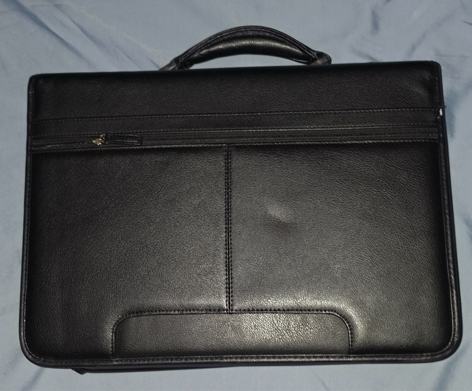 Samsonite Leather Expandable Attaché Black Flap over W/locking Clasp