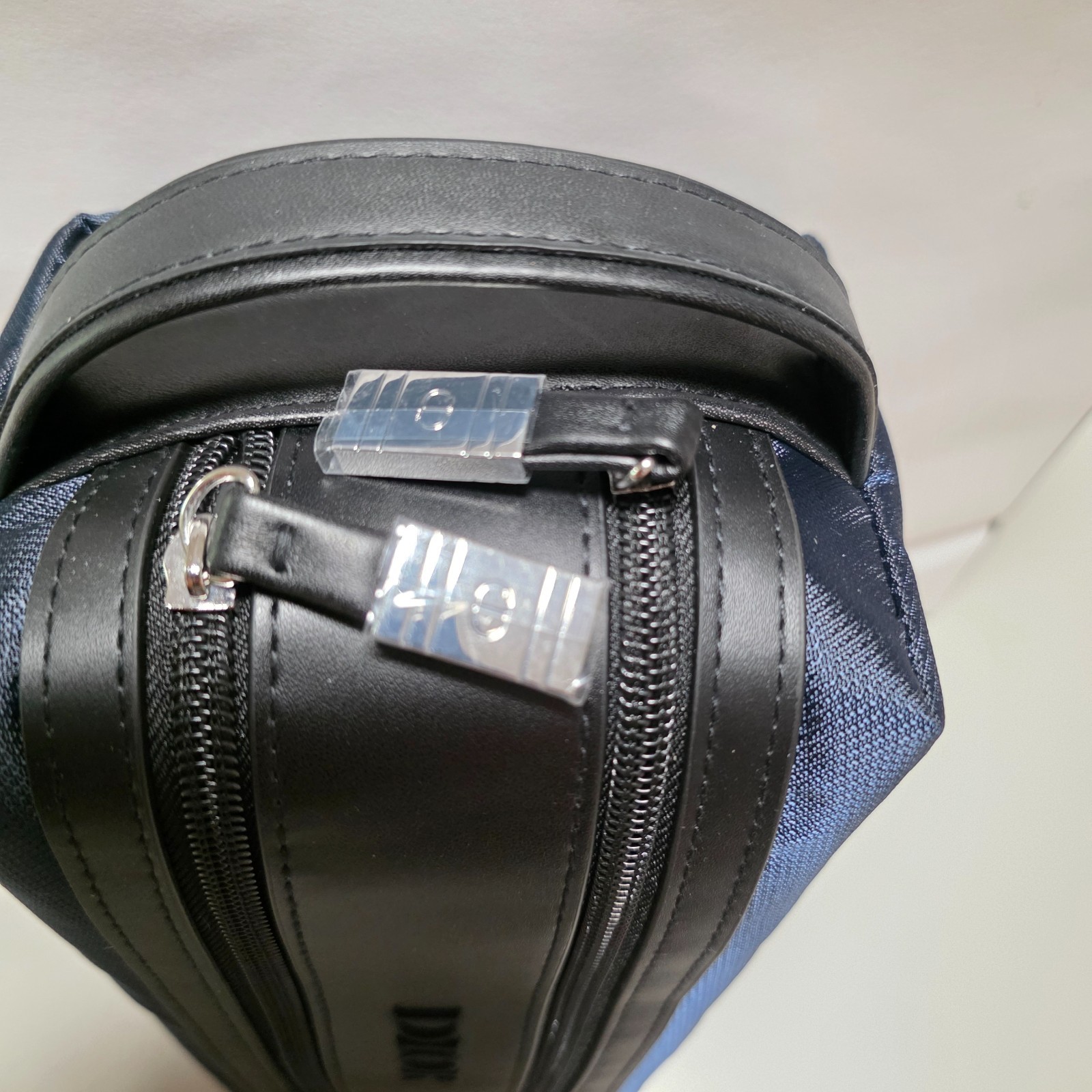 NIB Dior Navy & Black Toiletry Bag, Kit Pouch Travel case, Dual Zipper, NEW