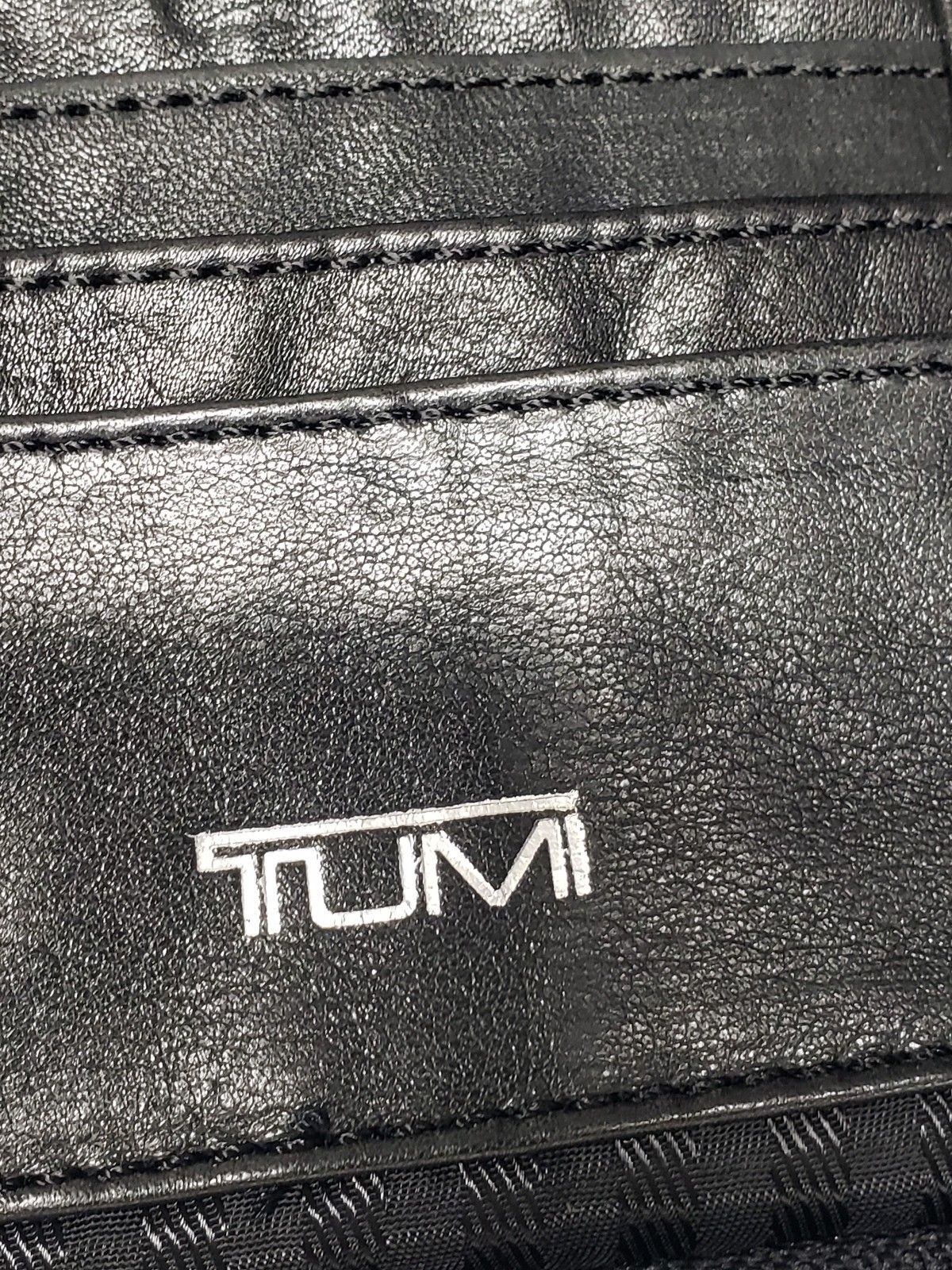 Tumi Men Shoulder Bag Black Adjustable Straps Multi Pockets Zip Closure Casual