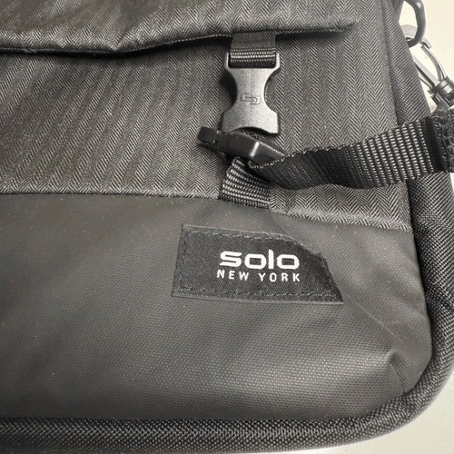 Solo New York Men’s GRV330-4 Notch Laptop Detachable Strap Briefcase Black