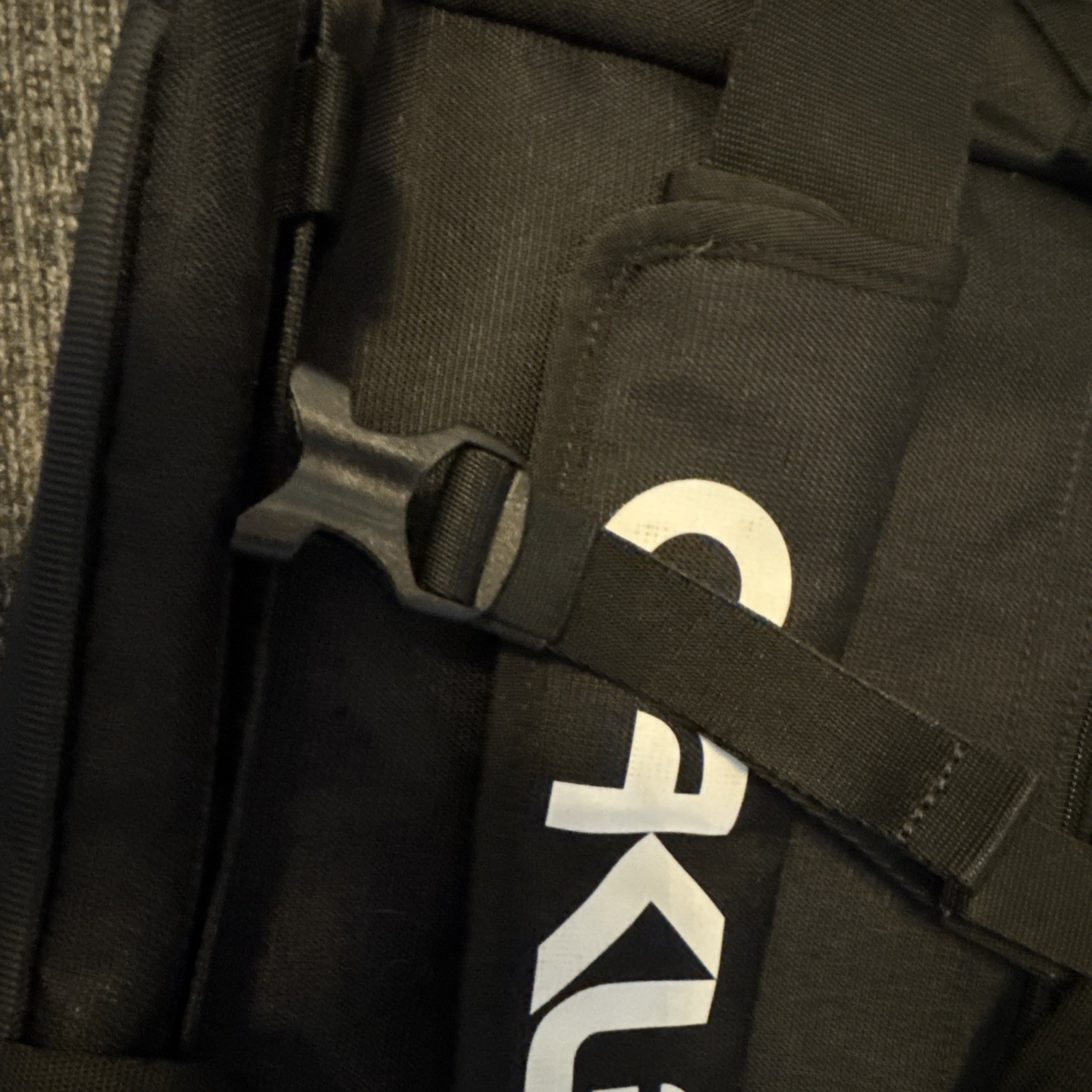 NEW Oakley Tactical Field Gear Black Laptop Shoulder Messenger Carrier Bag 16×12