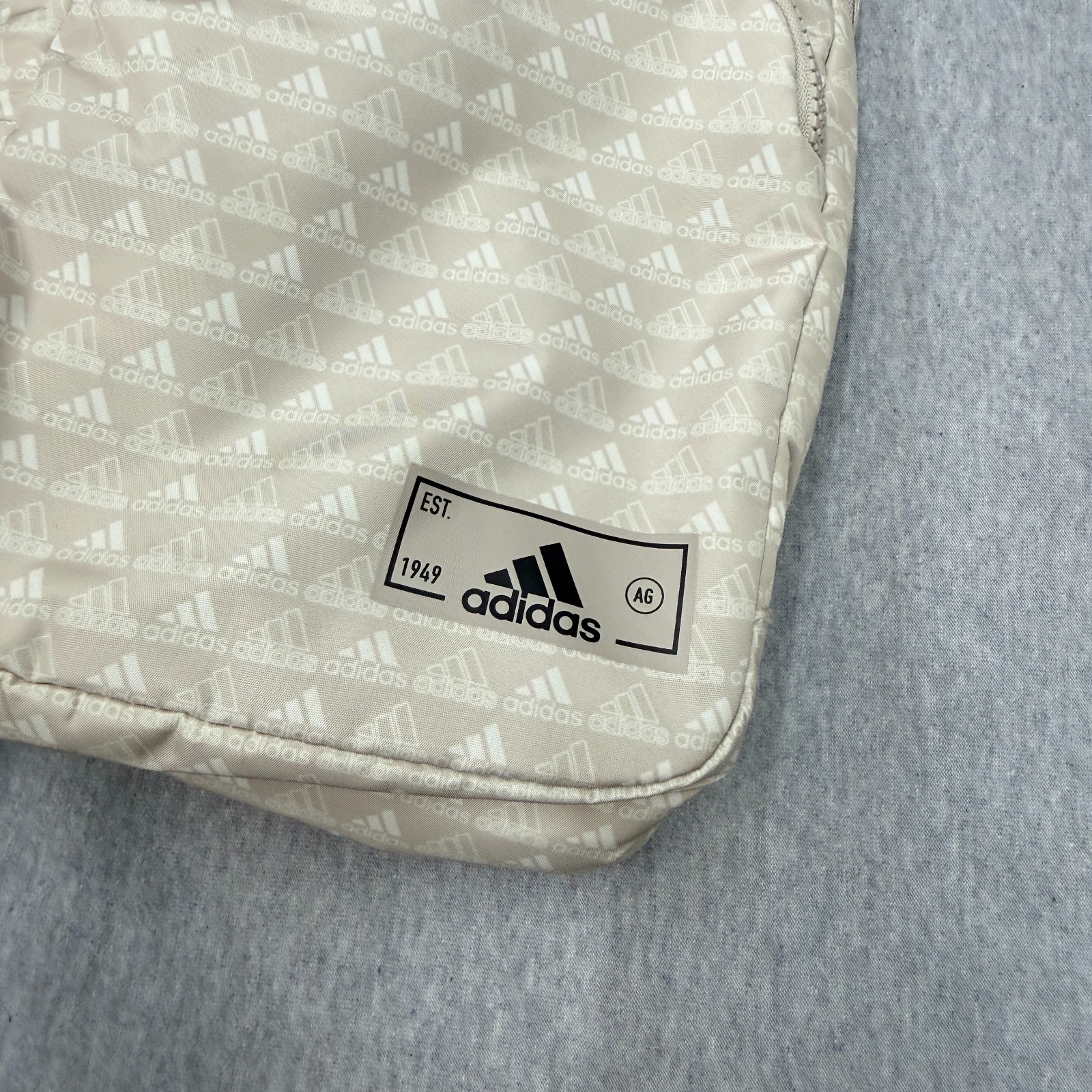 Adidas Essentials 2 Sling Crossbody Bag Beige All Over Mini Monogram Wonder Pack