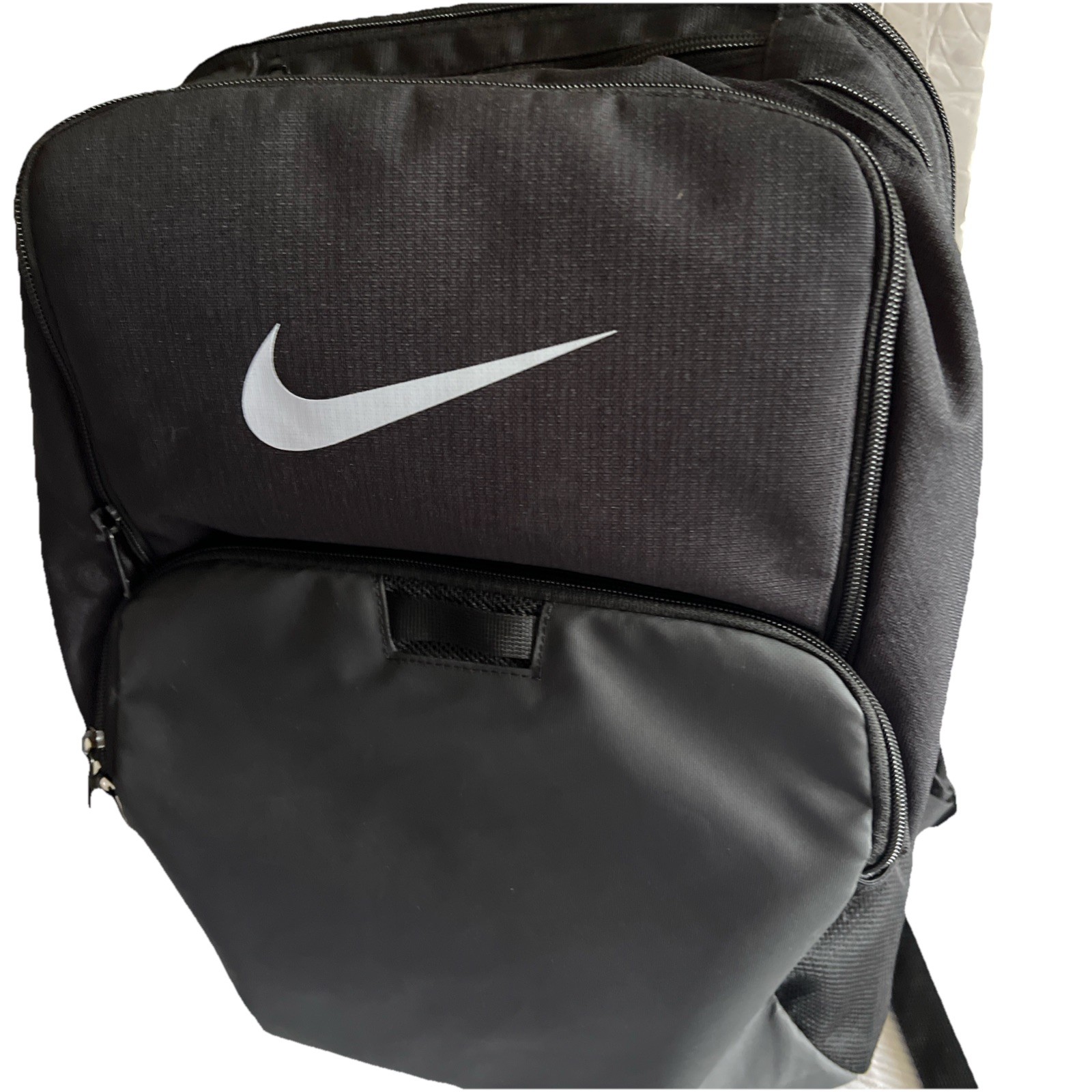 Nike Brasilia 9.5 XL Backpack Black School Gym Laptop Extra Large 30L DM3975