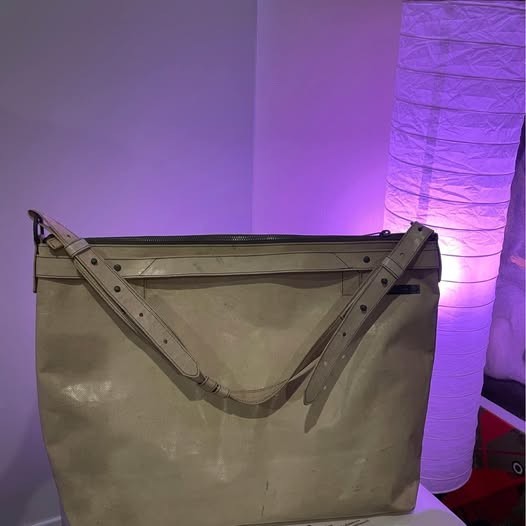 Freitag Ahlgren รุ่น R121 Ivory White , Rare .