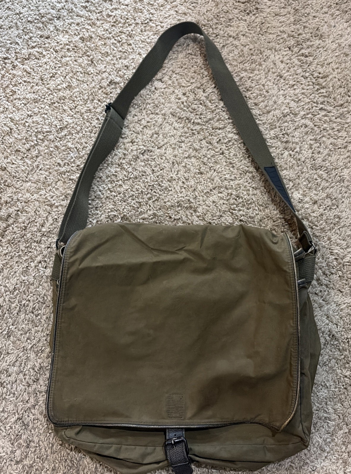 Vintage BAG Corp Olive Green Nylon Messenger Bag – Industrial Utility Field Bag