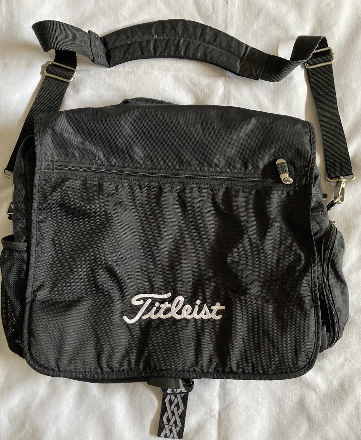 Titleist Golf Black Computer Messenger crossover Bag Carry On w/ Shoulder Strap