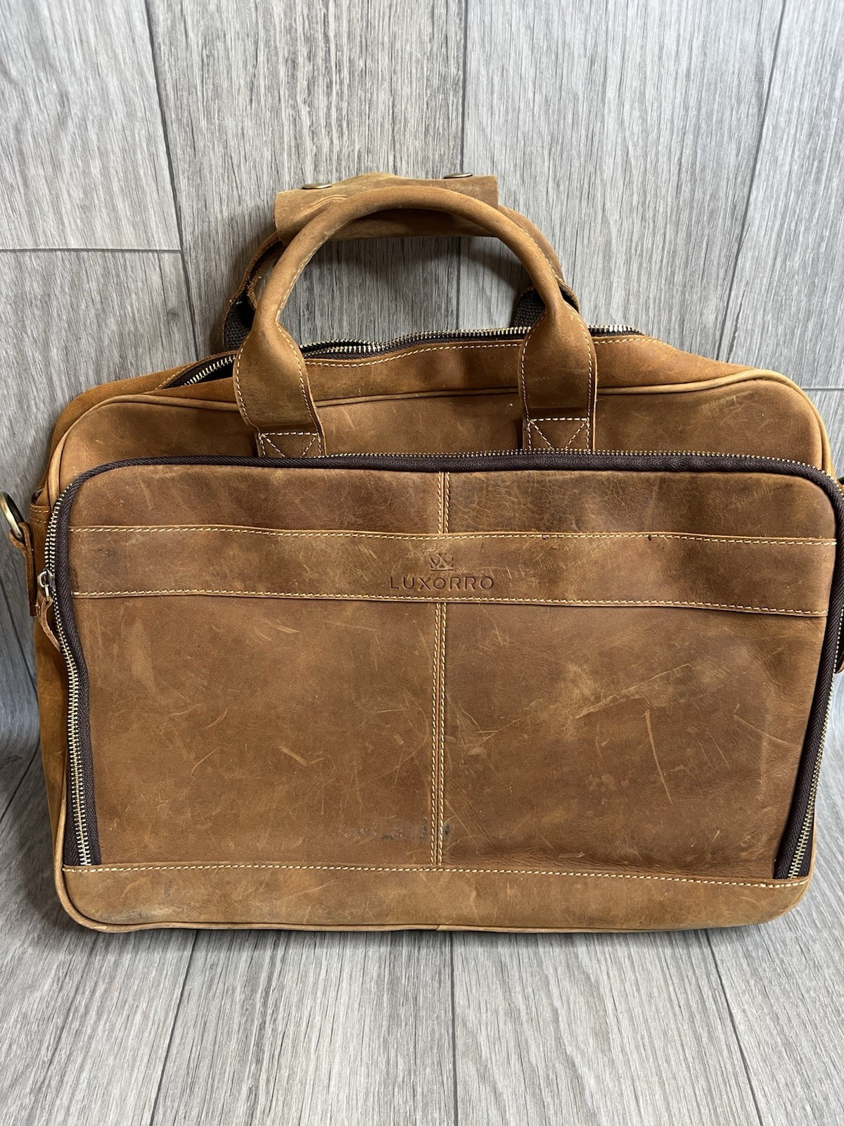 Luxorro The Maverick Leather Briefcase – Light Brown No Trolley Sleeve