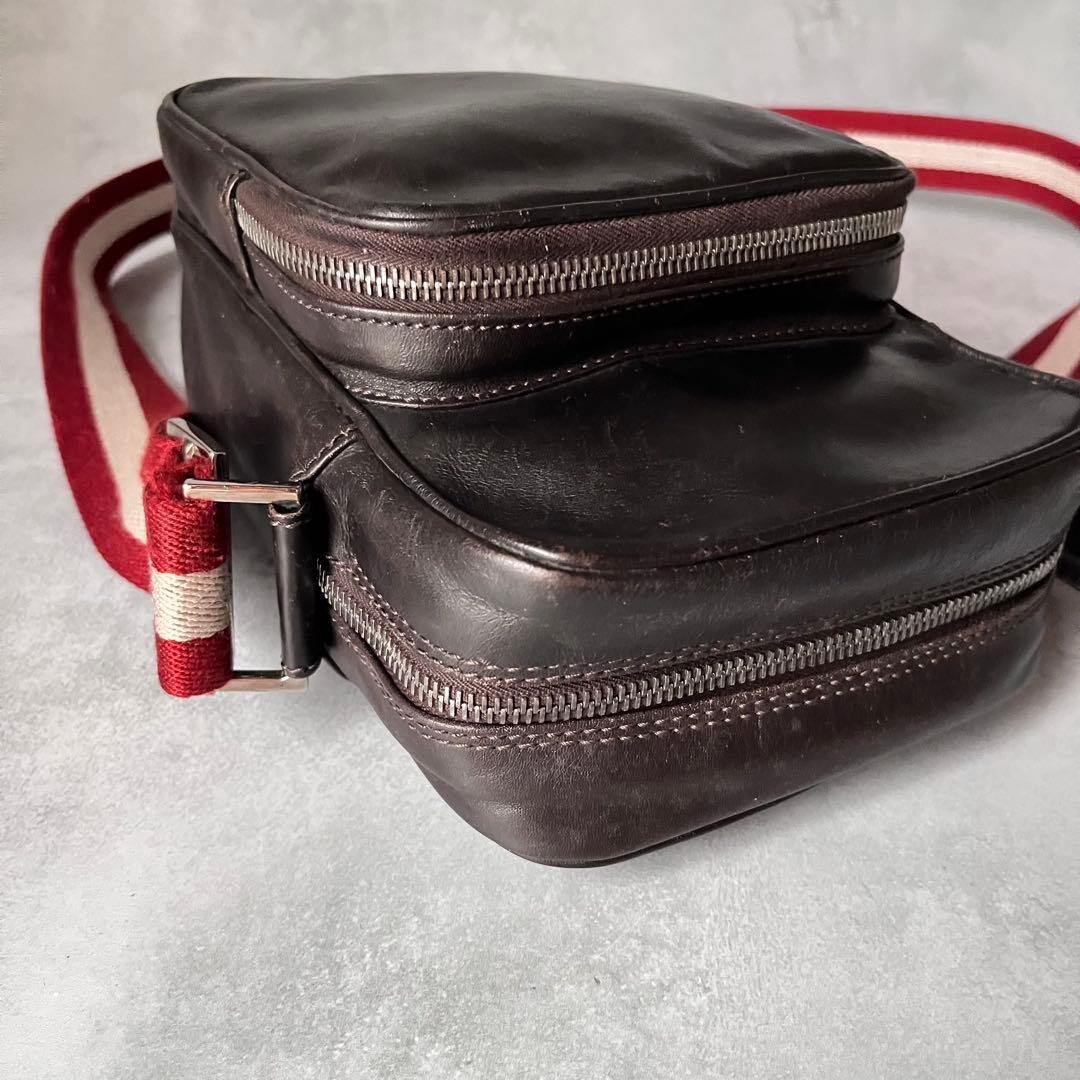 Bally Brown Leather Trainspotting Shoulder Bag Men Zip Vintage Crossbody 16cm