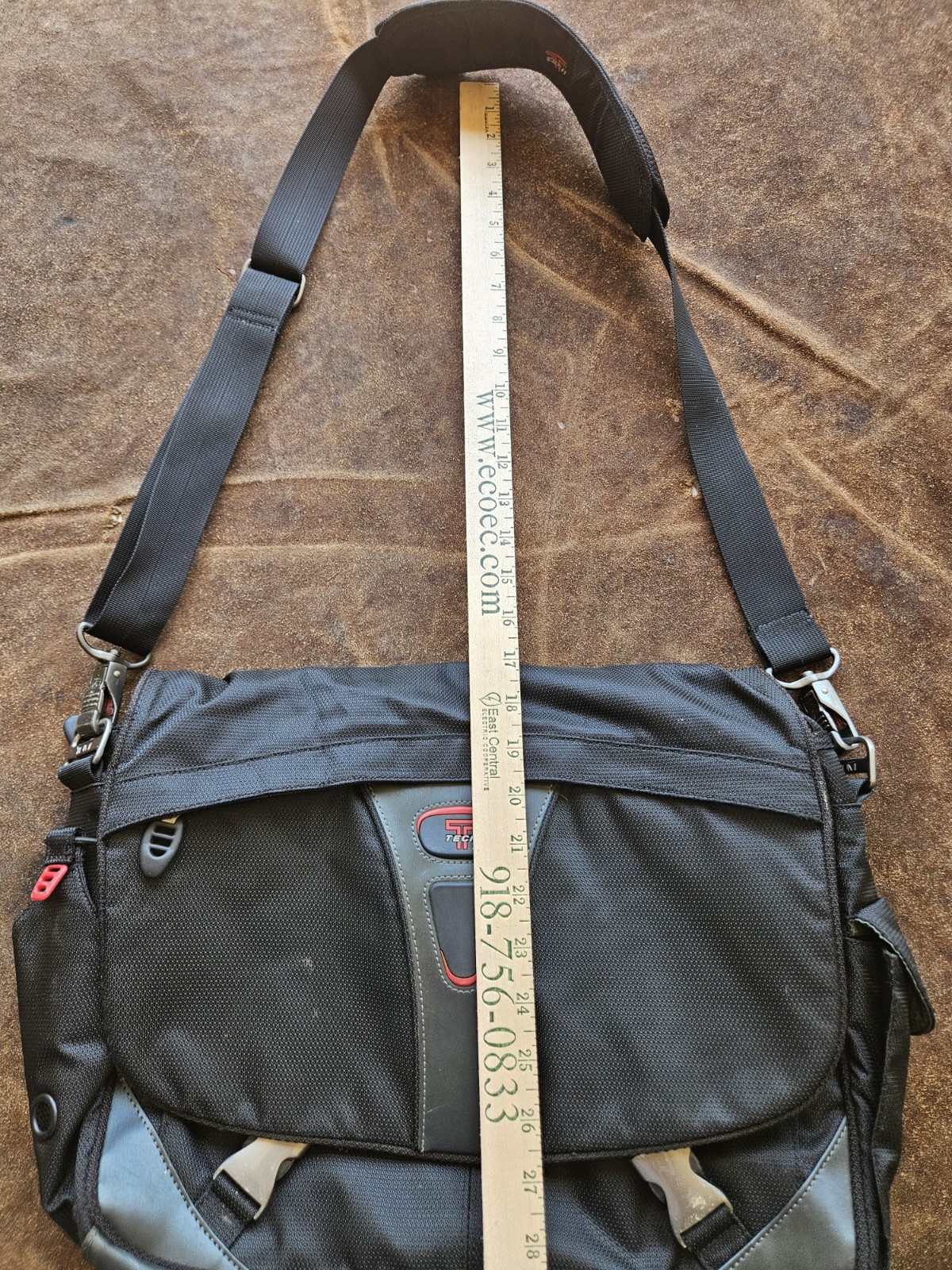 Tumi Tech Ballistic Messenger Bag 5508D Black Laptop Nylon Crossbody Strap