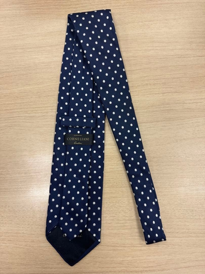 Corneliani Navy Silk Tie with White Dots – Classic Design