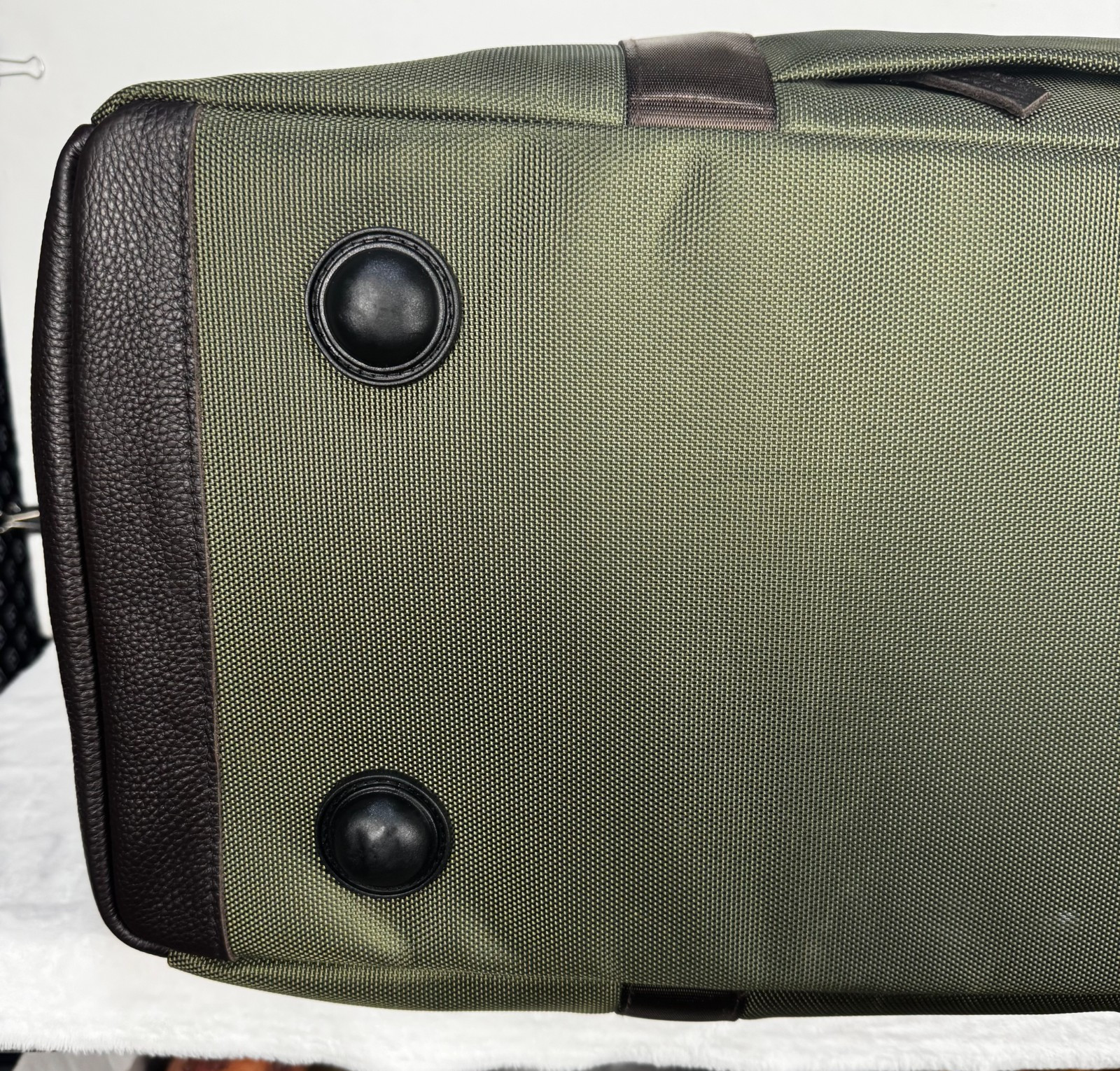 Abercrombie & Kent Large Travel Weekender Duffel Bag Safari Green Brown Waterpro