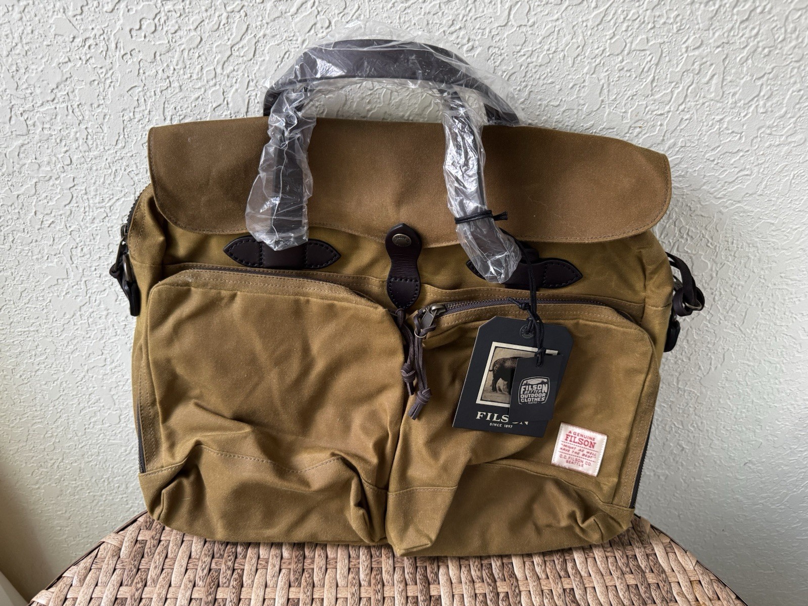 Filson 24 Hour Bag Tin Cloth Briefcase Laptop Dark Tan Waxed Cotton