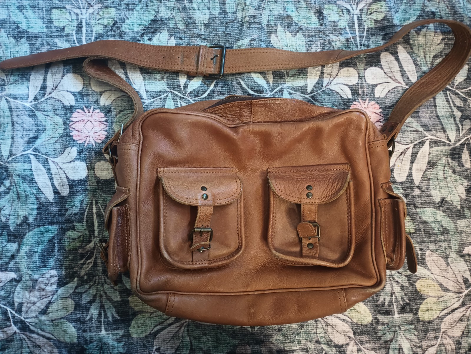 Vtg Paul Marius Leather Messenger Bag Tan Crossbody Pockets Academia Hipster