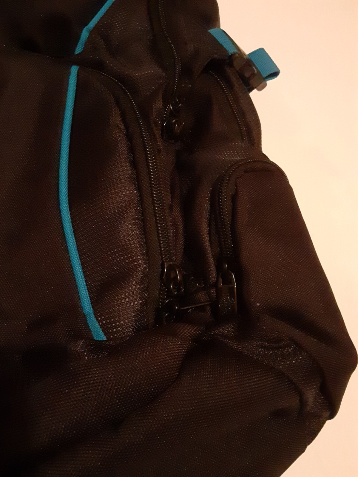 Ogio Yardi 17″ Laptop Backpack Carrying Bag Black & Blue