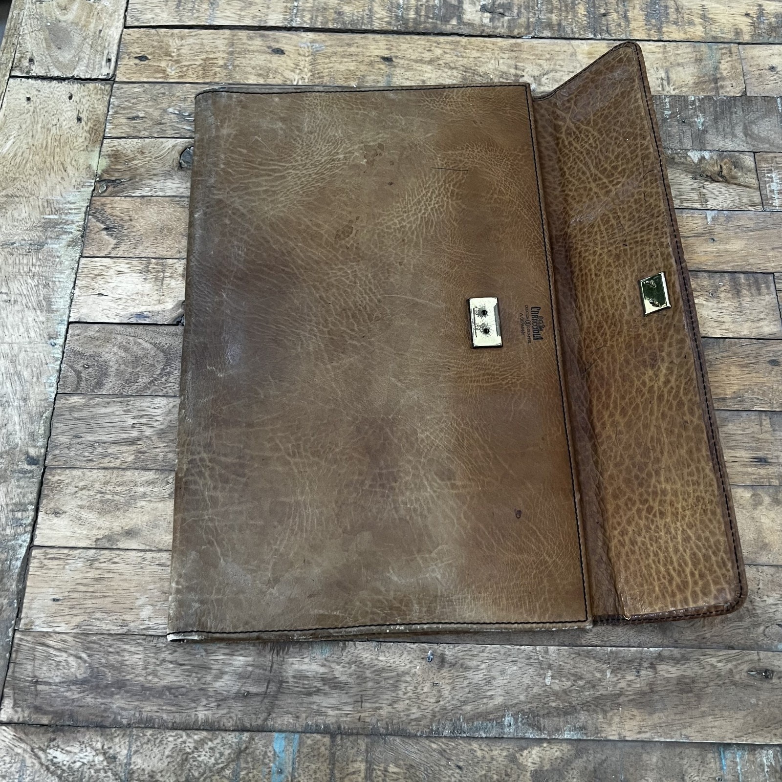 Caracciola Flat Brown Leather Briefcase 14.5″ Made in Germany