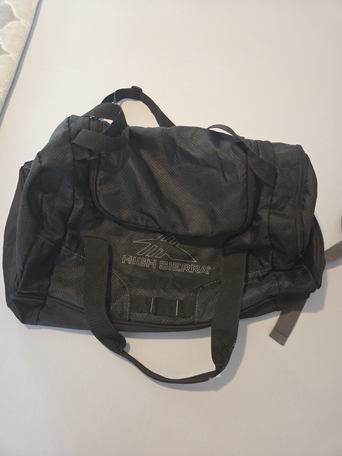 High Sierra Black Duffle Bag Zip Closure Double Handles Travel Unisex Adults