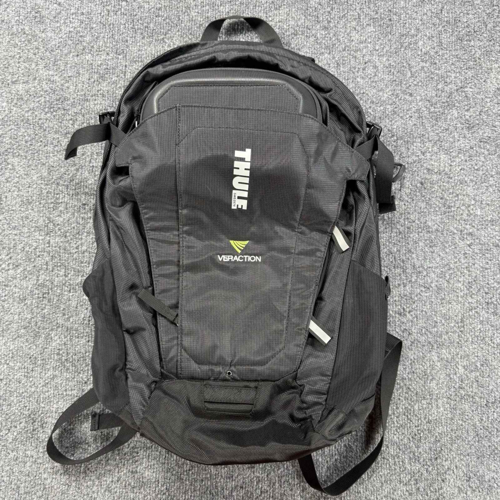 Thule Sweden Triumph 2 Backpack Veraction Logo Black Excellent Shape