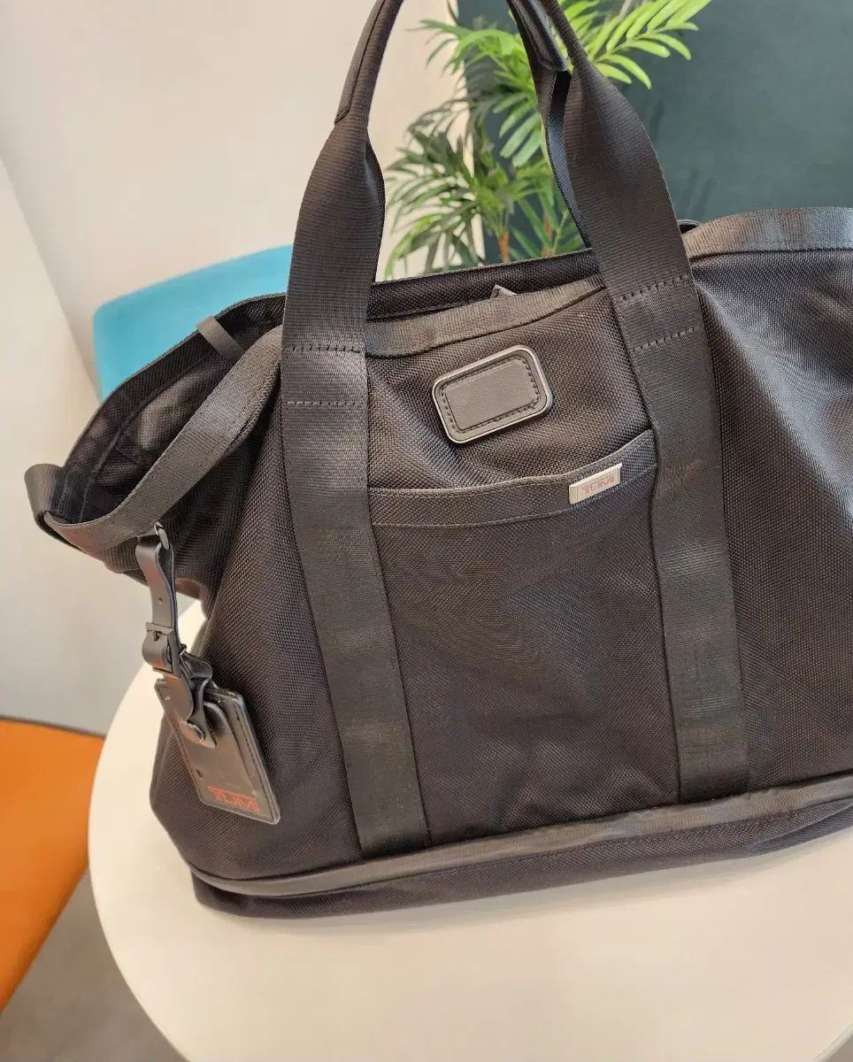 TUMI Alpha3 Two