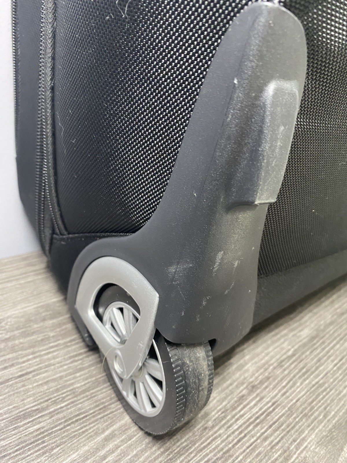 LuggeX Rolling Travel Briefcase Carry On Laptop Bag Wheels Black Multiple Pocket