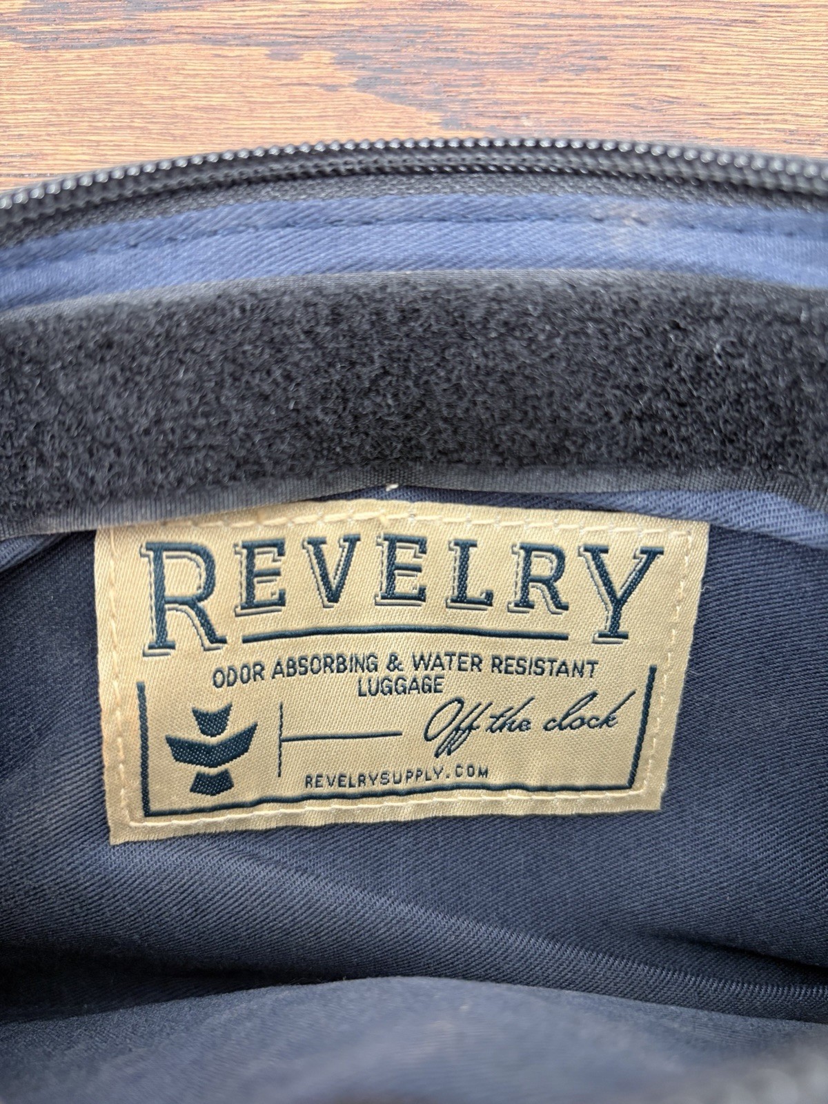 Revelry Odor Absorbing Water Resistant Pouch Unisex