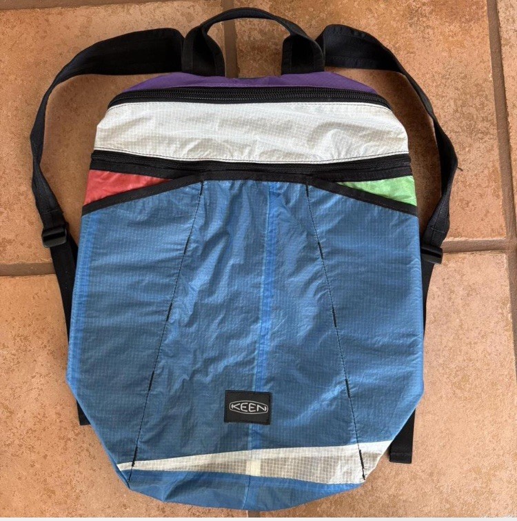 Keen parachute backpack
