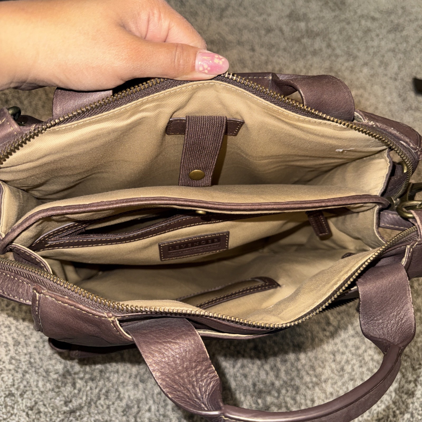 Levenger Beige Light Brown Leather Large Convertible Bag Backpack